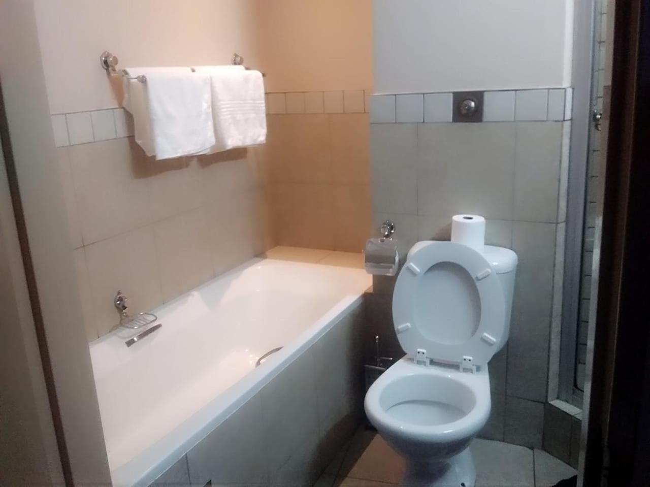 Mabungubwe Hotel Apartments - Home Away From Home Johannesburg Kültér fotó